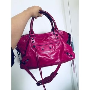 Hot pink handbag classic city M